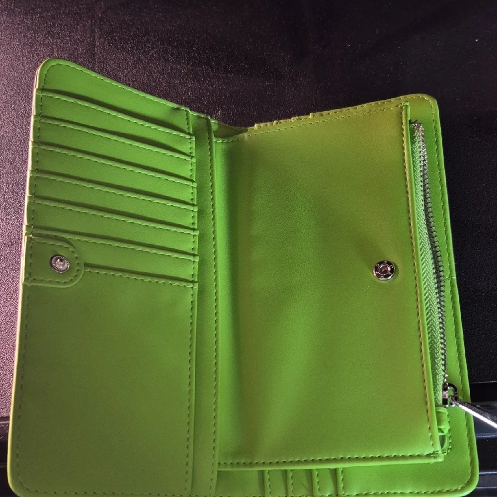 Loungefly Beetlejuice Character Wallet - Black, White, Green - Picture 4 of 4